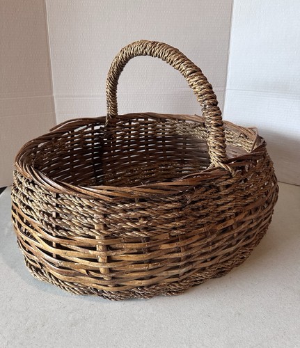 Large oval handwoven vintage - oval,