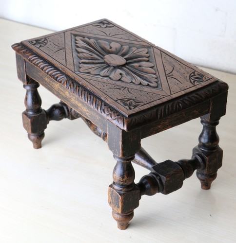 Antique english oak - foot, stool