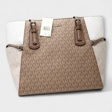 Michael Kors Voyager East West