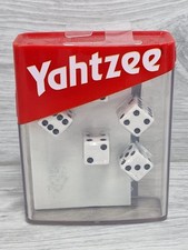 Hasbro Gaming Yahtzee Classic