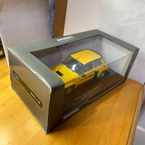 Universal hobbies renault - universal,