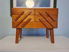 Vintage Wooden Cantilever 3