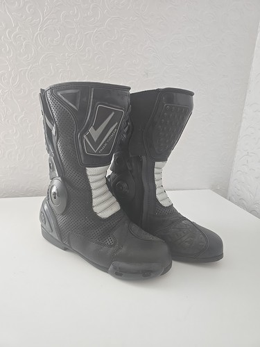 Frank thomas motorcycle - frank, boots