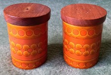 Hornsea "Saffron" Ceramic Salt and Pepper Shakers with Wooden Lids, 1974/1975