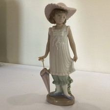 Lladro Nao Figurine "April
