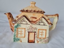 COTTAGE WARE PARAMOUNT POTTERY