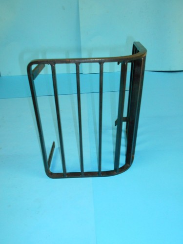 Grille protection rear light - protection,