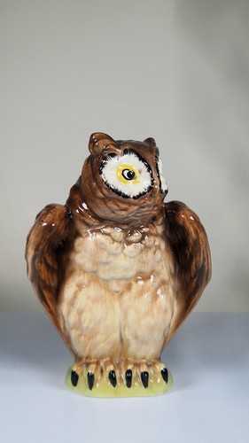 Goldscheider staffordshire owl - staffordshire,