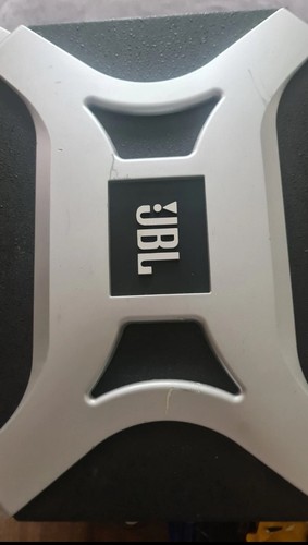 Jbl bass pro powered car - bass, ii