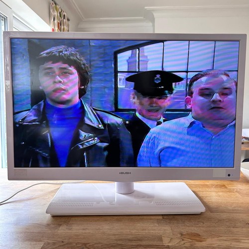 Bush led white tv - 28”,