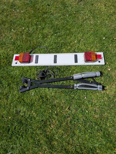 Tow bar bike carrier and - bar,