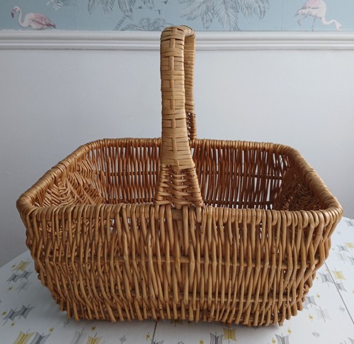 Vintage wicker shopping - vintage,