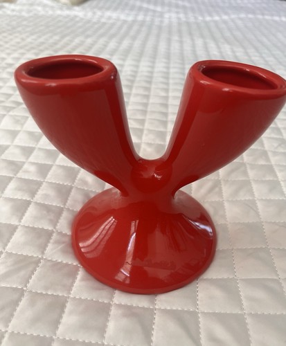 Red porcelain double - egg, cup