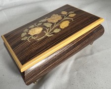 Italian Sorrento wood music