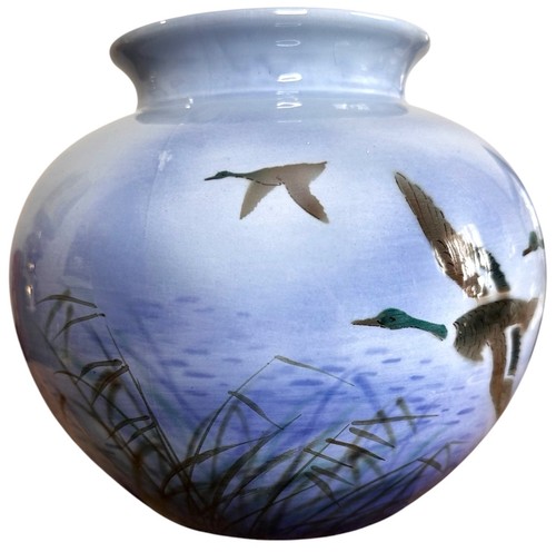 Misty morn vase falcon ware - morn,