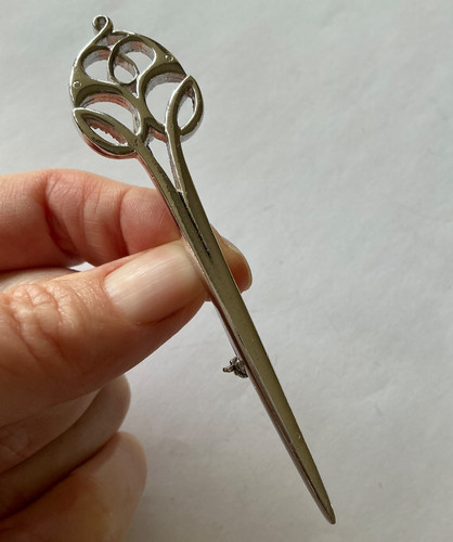 Vintage celtic knot brooch - vintage,