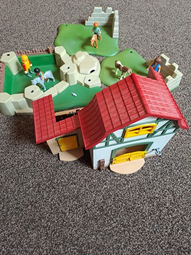 Playmobil farm house - farm,