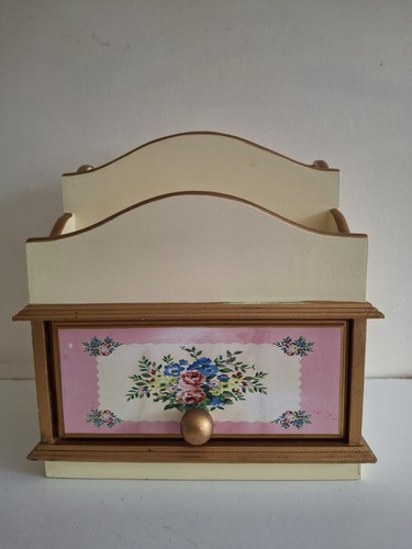 Shabby chic letter rack wall - shabby,