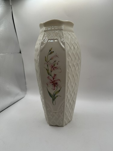 Belleek pottery country - belleek,