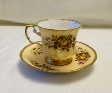 Queens Fine Bone China cup &