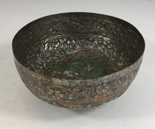 Vintage middle eastern tinned - middle,