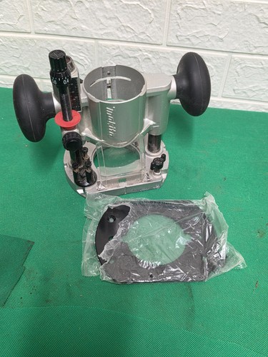 Makita 195563 plunge router - makita,