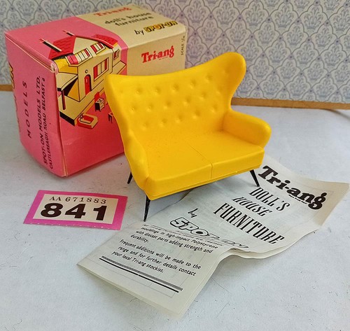 Vintage tri ang spot yellow - tri-ang, spot-on