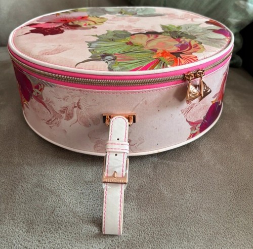 Ted baker travel box - ted,