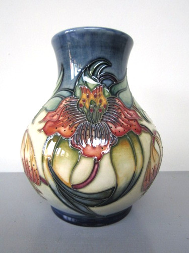 Moorcroft vase anna lily - ,