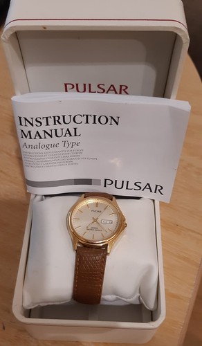 Pulsar quartz watch - pulsar,