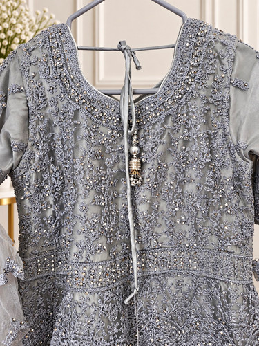 Silver grey heavily - silver,