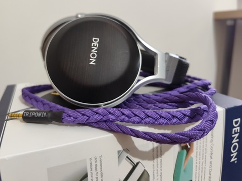 Denon d5200 closed - closed, back