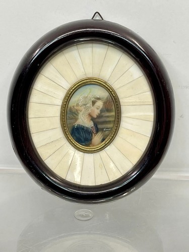Antique miniature original - antique,