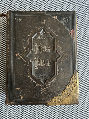 Large holy bible victorian - holy,