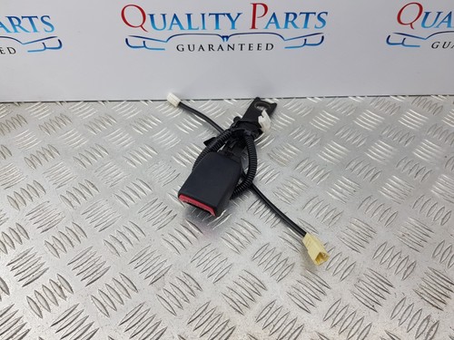 Toyota avensis seat belt - toyota,