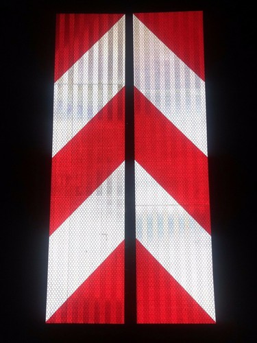 Red white chevron diamond - red,