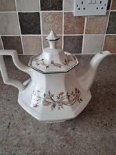 Large Teapot. Eternal Beau