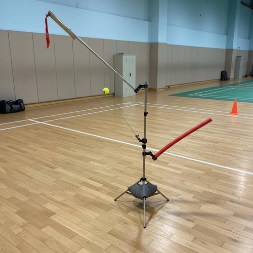Badminton shuttlecock launcher - shuttlecock,