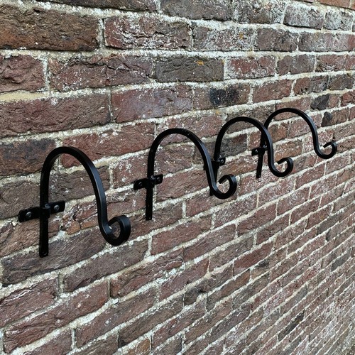 Hanging basket brackets - 4,
