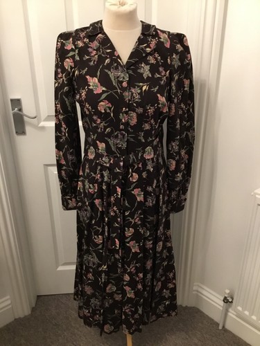 Droopy browns vintage floral - browns,