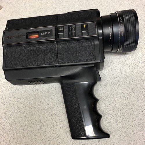 Vintage bell and howell super - howell,
