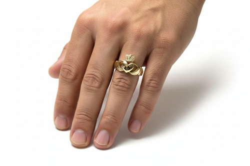 Men claddagh 9ct yellow - claddagh,