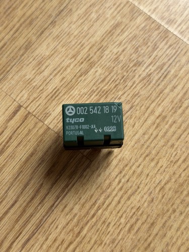 Genuine mercedes benz relay - mercedes-benz,