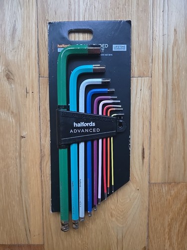 Halfords advanced ball - advanced, end