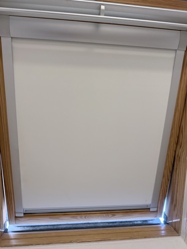 Blinds2go ivory blackout roof - blackout,