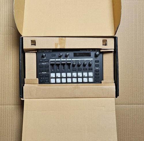 Roland 101 digital - roland, mc-101