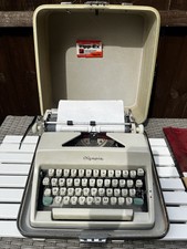 Olympia Typewriter SM8/9