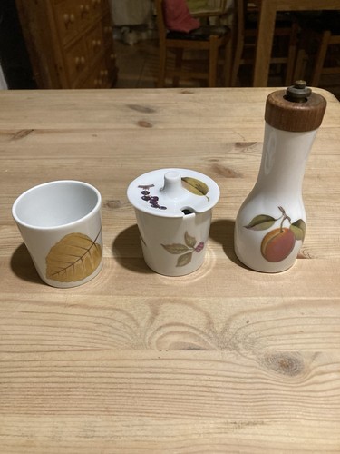 Three royal worcester evesham - three,