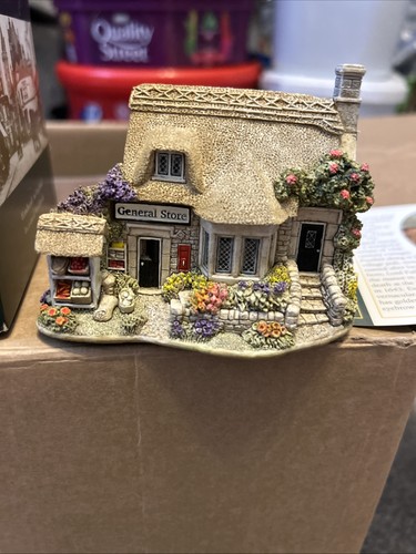 Lilliput lane open all - open,