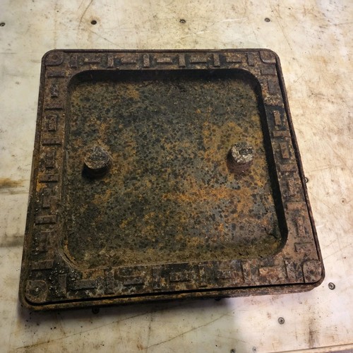 Cast iron manhole cover - cast, &